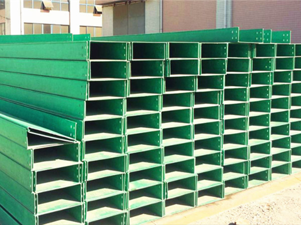 大跨距玻璃鋼電纜橋架